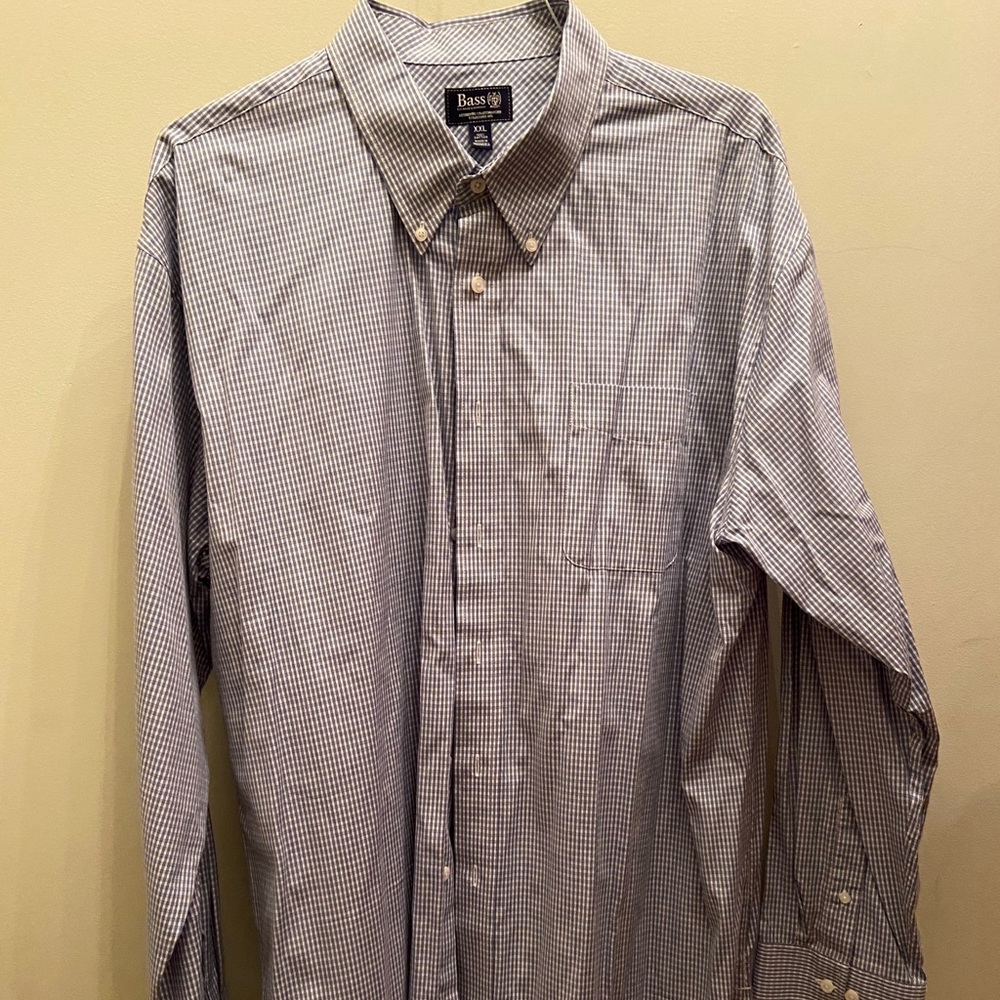 G.H. Bass & Co. men's button down blue check